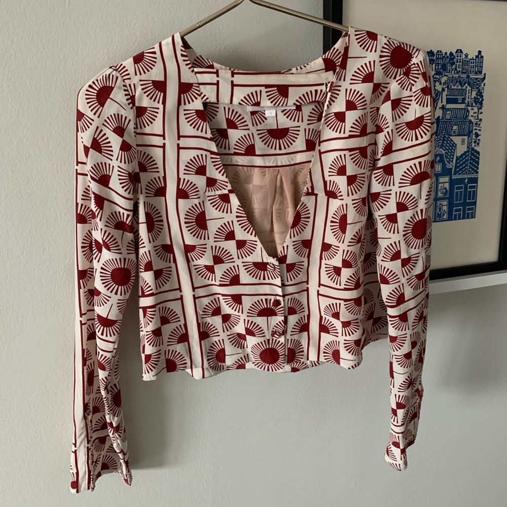 Stone Cold Fox Cropped Pattern Long Sleeve Blouse